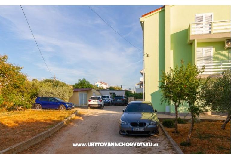 Apartmaji Villa Seka pool &amp; sauna – foto 20