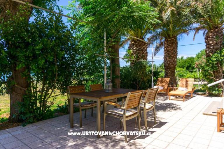 Apartmaji Villa Seka pool &amp; sauna – foto 4