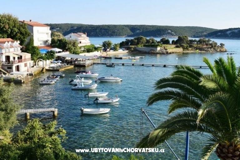 Hiša Ana directly by the beach – foto 17