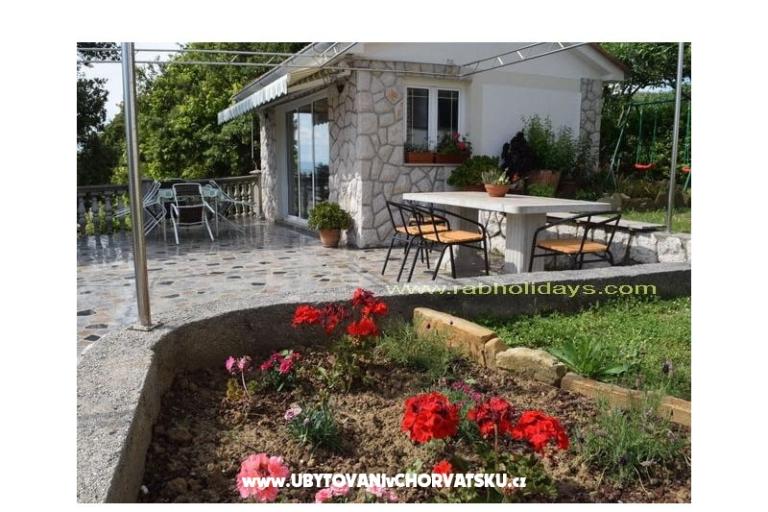 Hiša Ana directly by the beach – foto 5
