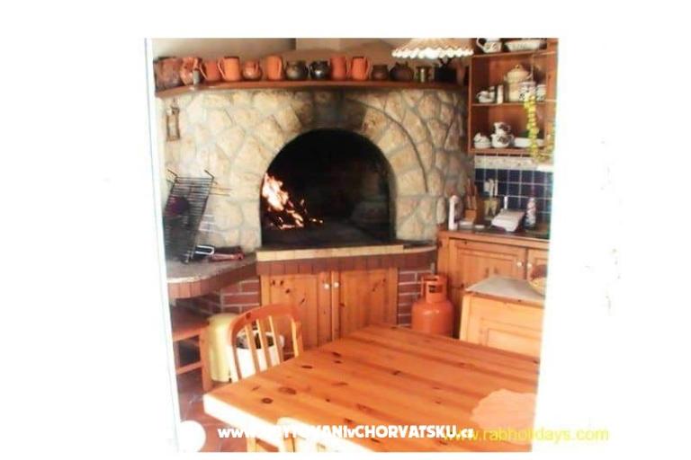 Hiša Ana directly by the beach – foto 6
