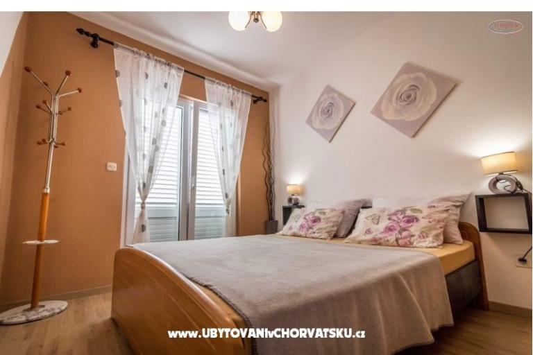 Whirlpool Apartmaji Skoblar – foto 10
