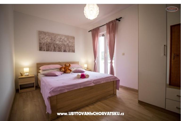 Whirlpool Apartmaji Skoblar – foto 9