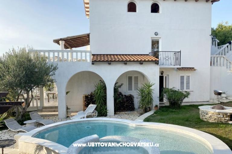 Villa Agata z bazenom &amp; sauna – foto 16