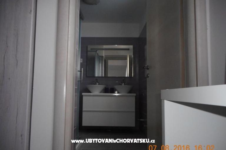 Apartmaji Villa Ana – foto 17