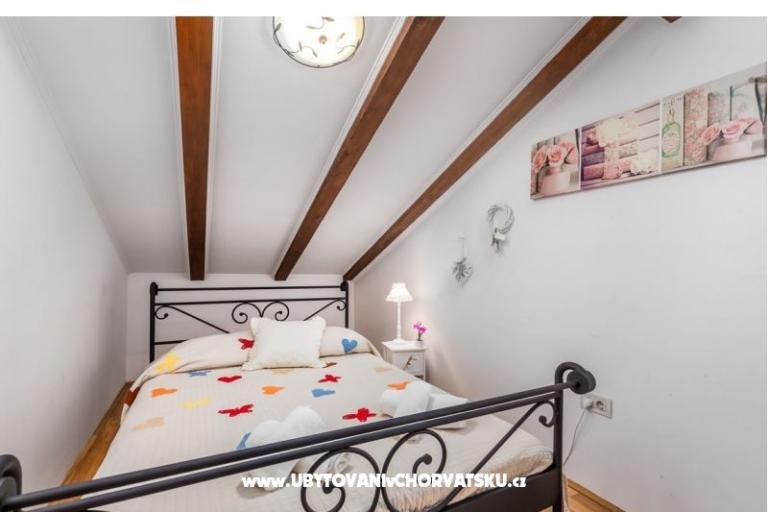 Apartmaji Ingrid – foto 18