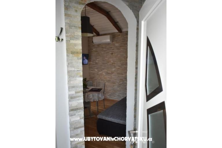 Apartma Laurel – foto 13