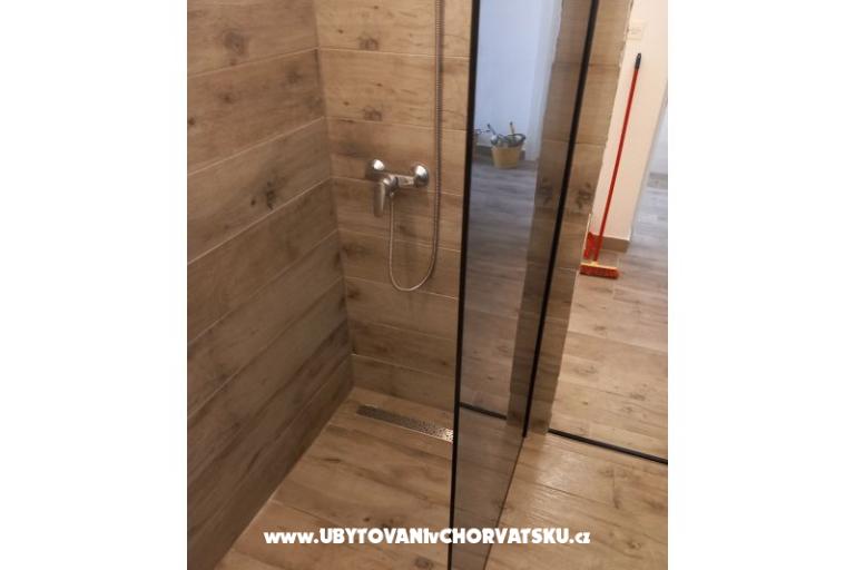 Apartmaji Anna – foto 19