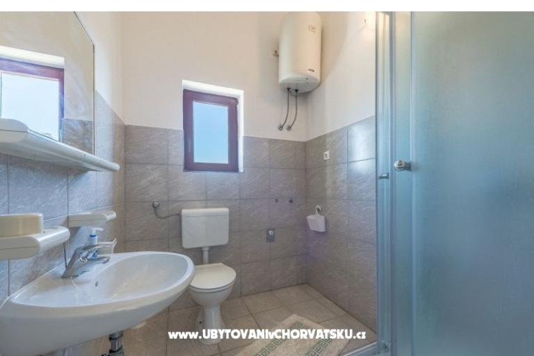 Apartmaji Anna – foto 8