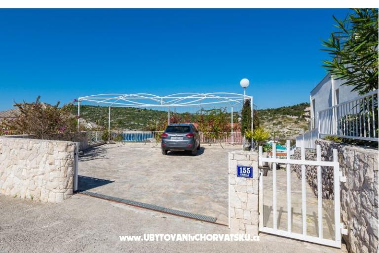 Apartmaji Bose -Rogoznica – foto 18