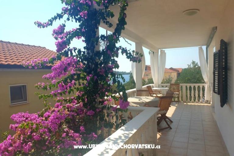Apartmaji Dino – foto 2