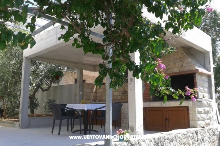 Apartmaji Jelena – foto 4