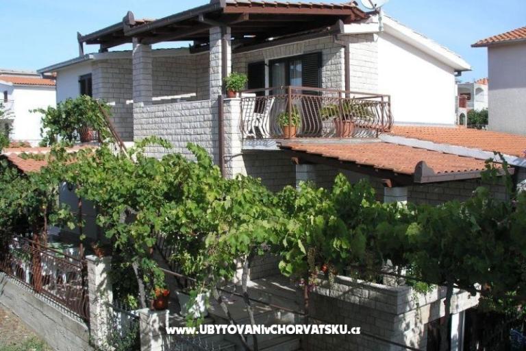 Apartmaji Juric – foto 4