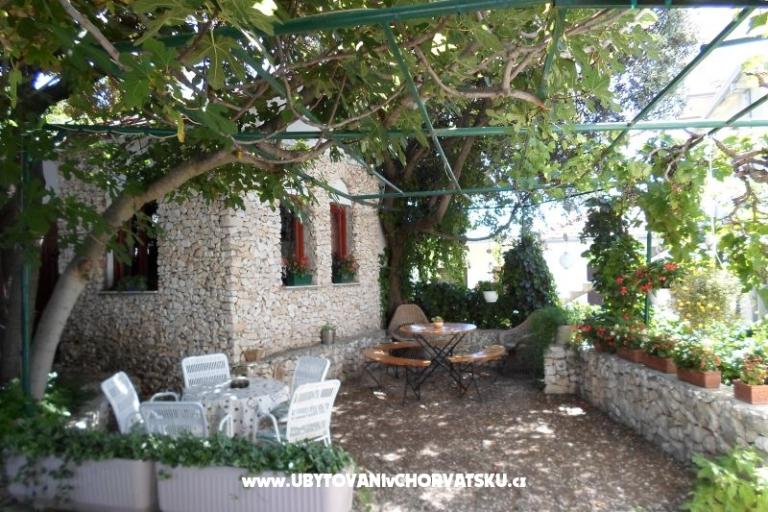 Apartmaji Karabatić – foto 2