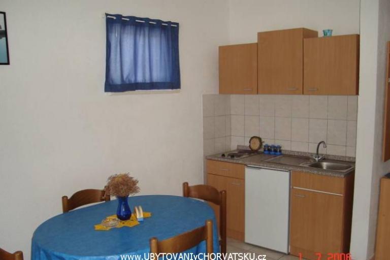 Apartmaji Mastelic – foto 4