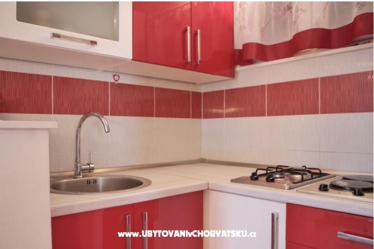Apartmaji Nives – foto 12