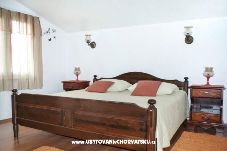 Apartmaji Nives – foto 13