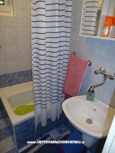 Apartmaji Nives – foto 4