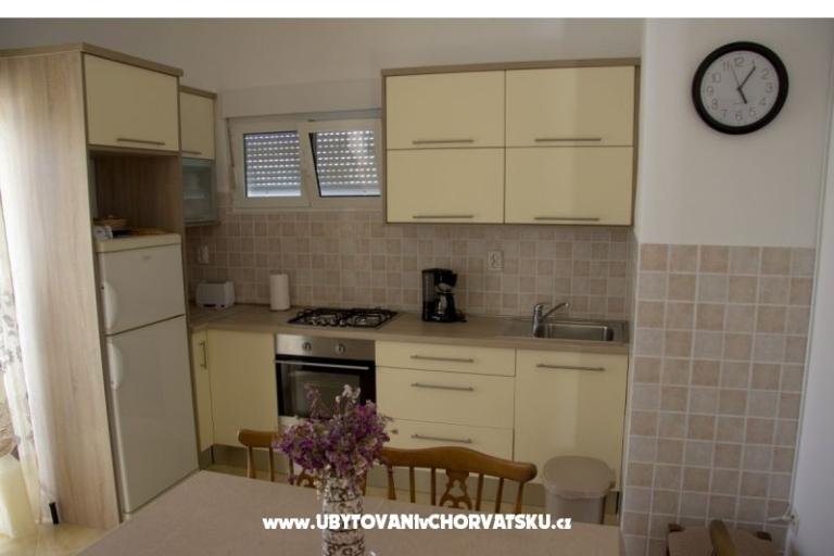 Apartmaji Nuić – foto 7