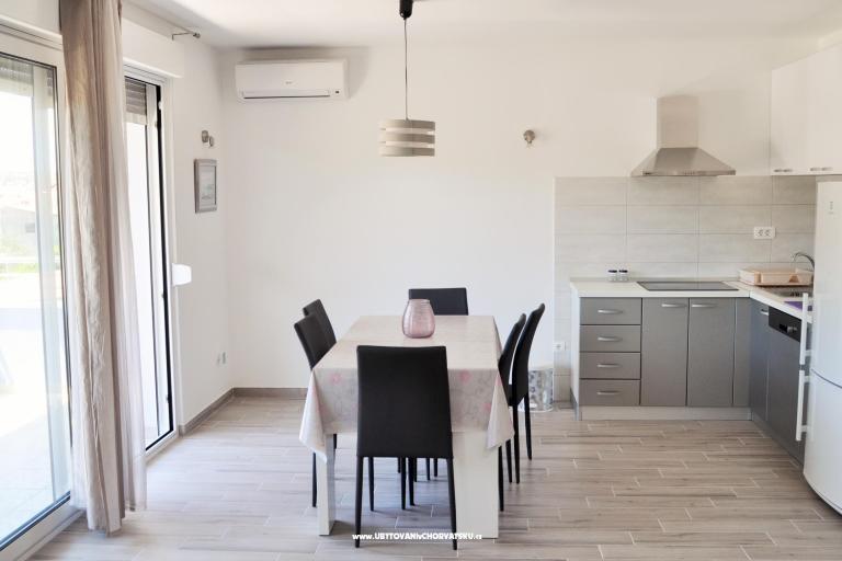 Apartmaji Zora – foto 4