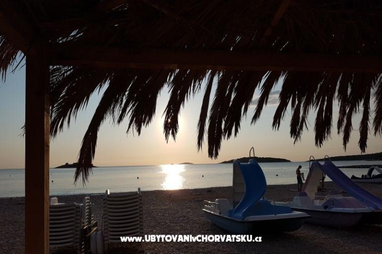 Apartmaji Krešimir  OD 30 EUR – foto 13