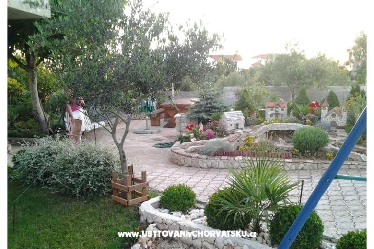 Apartmaji Krešimir  OD 30 EUR – foto 7