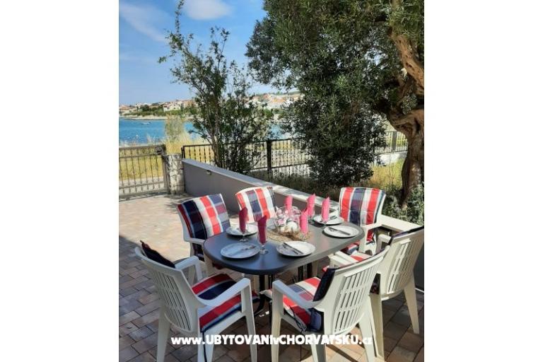 Apartmaji Anna – foto 10