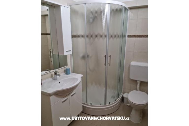 Apartmaji Anna – foto 13