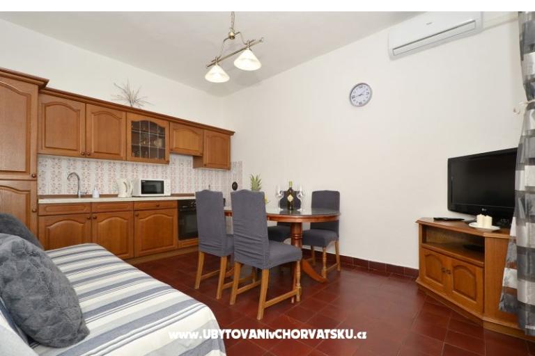 Apartmaji Caleta – foto 11