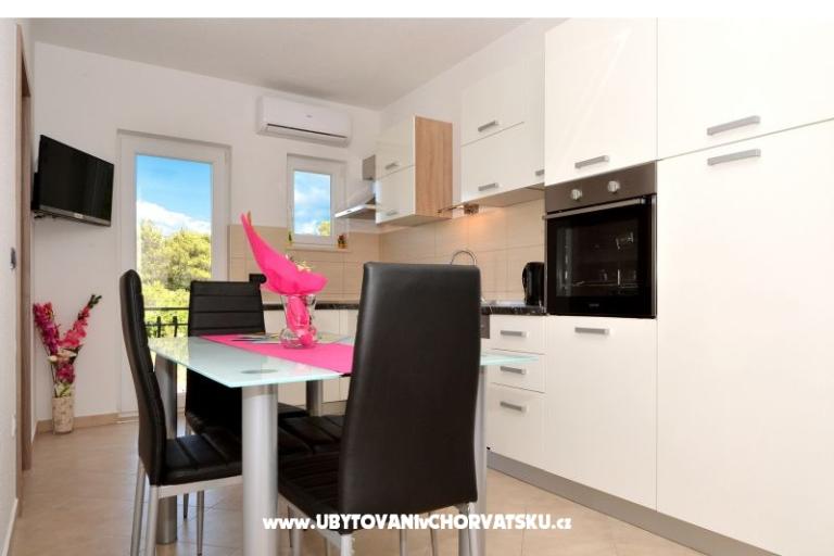 Apartmaji Caleta – foto 2
