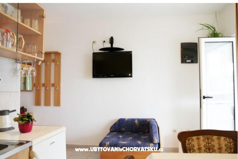 Marina view Apartmaji Rogoznica  – foto 8