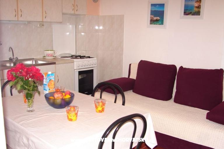 Apartmaji Villa Karlo – foto 11
