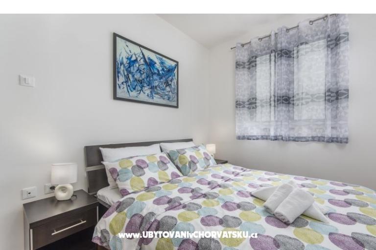Apartmaji Kimi with swimming pool  – foto 16