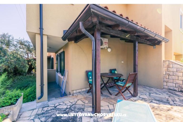 Apartmaji Natasa – foto 19