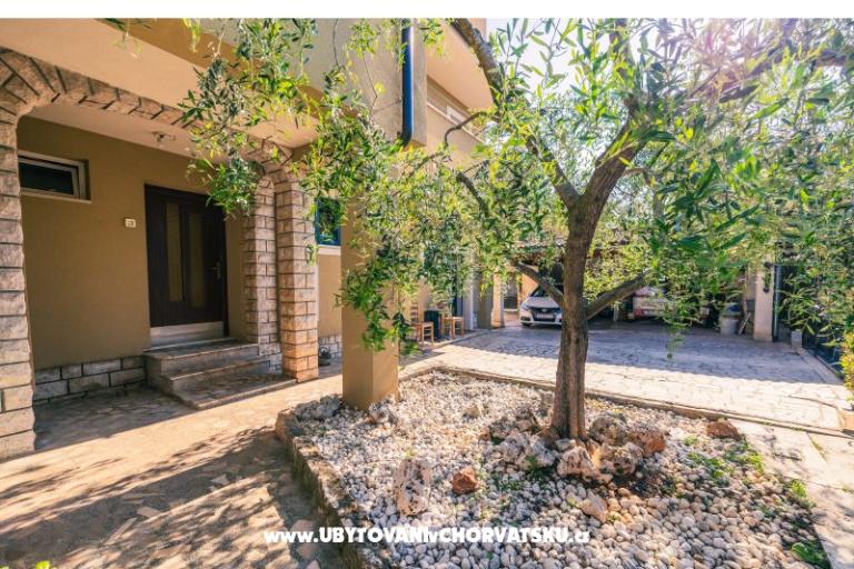 Apartmaji Natasa – foto 20