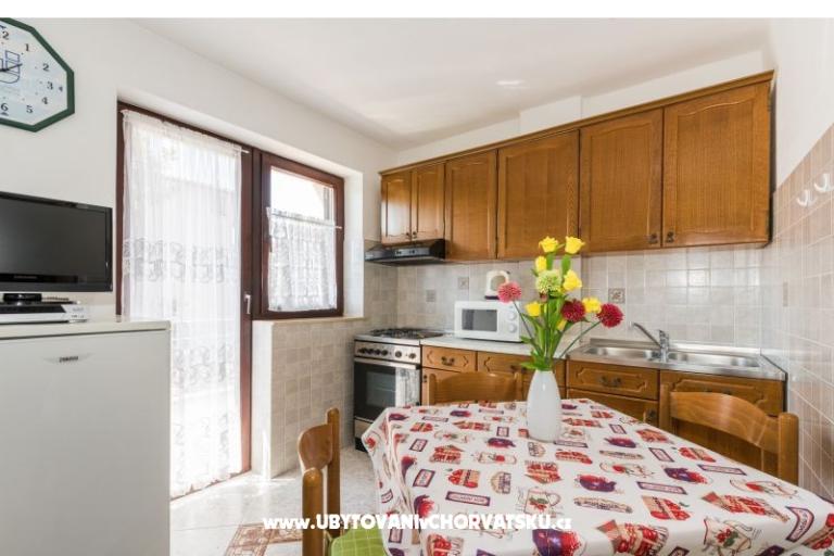 Apartmaji Kamelia – foto 10