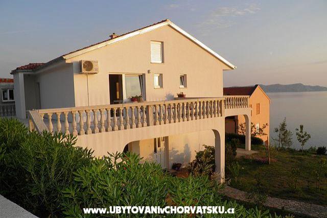 Apartmaji i kuća za odmor Tomas  – foto 7
