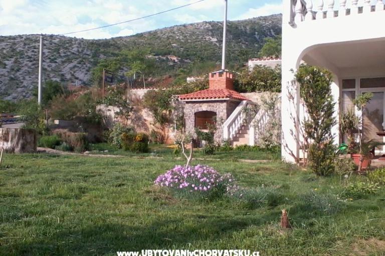 Apartmaji i kuća za odmor Tomas  – foto 9