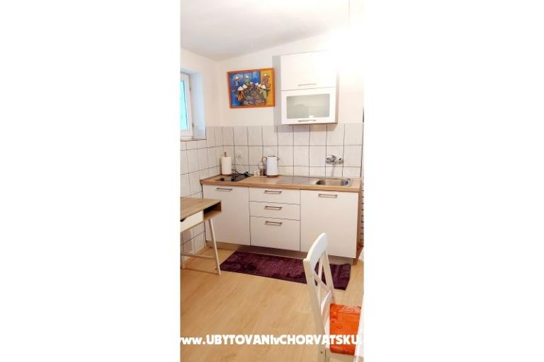 Apartma Brodarica Beach – foto 18
