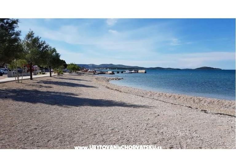 Apartma Brodarica Beach – foto 6