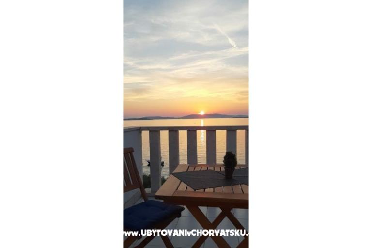 Apartma Manuela (vila Doni) – foto 10