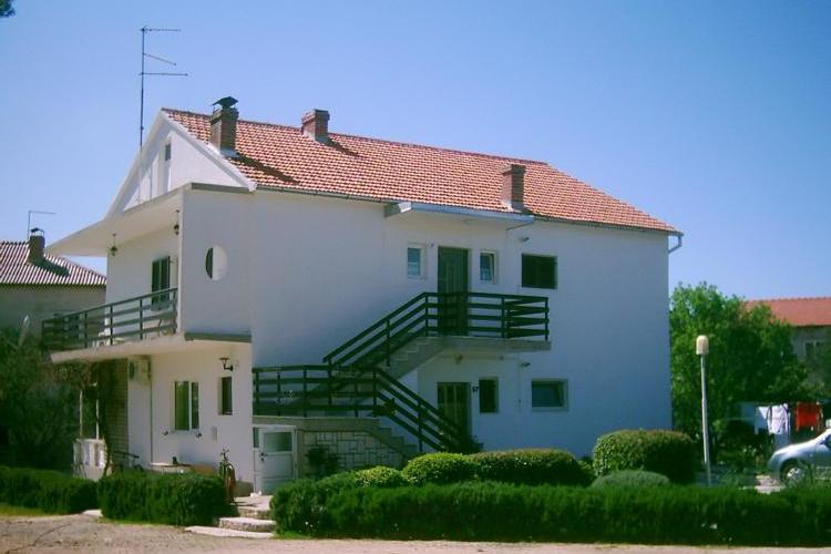 Apartma Ruzmarino – foto 2
