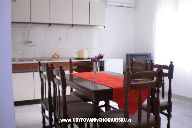 Apartmaji Angelina – foto 4