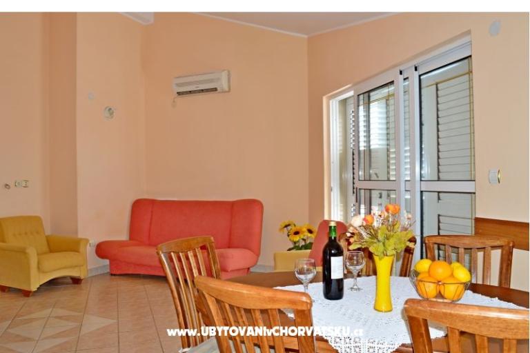Apartmaji Ivanka – foto 8