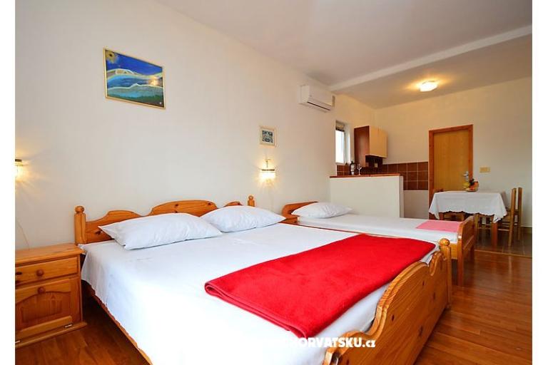 Apartmaji Katarina – foto 8