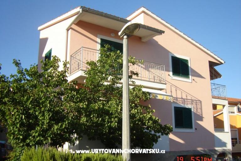 Apartmaji Males – foto 2