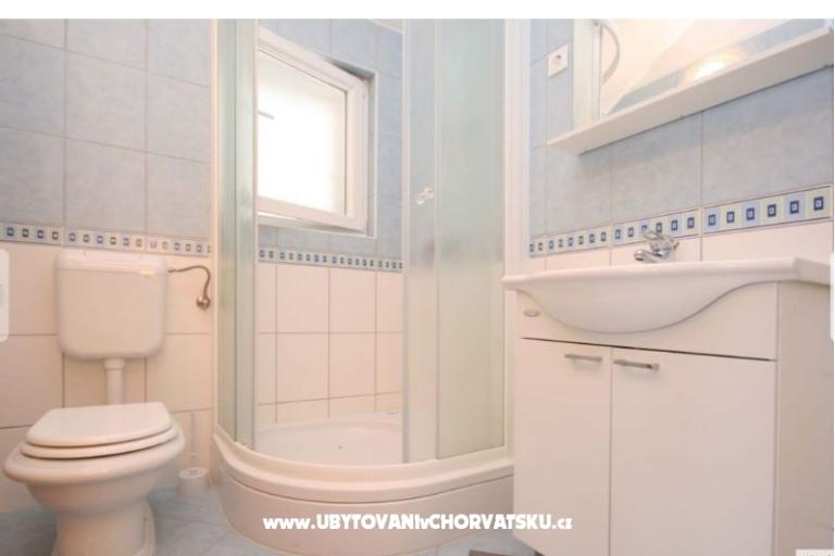 Apartmaji Naomi – foto 4