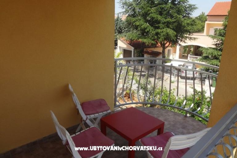 Apartmaji Naomi – foto 8