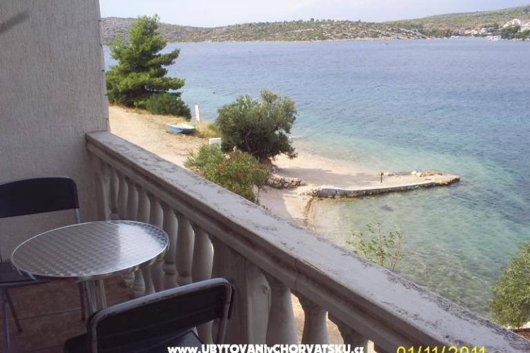 Apartmaji Ena i Lora – foto 12