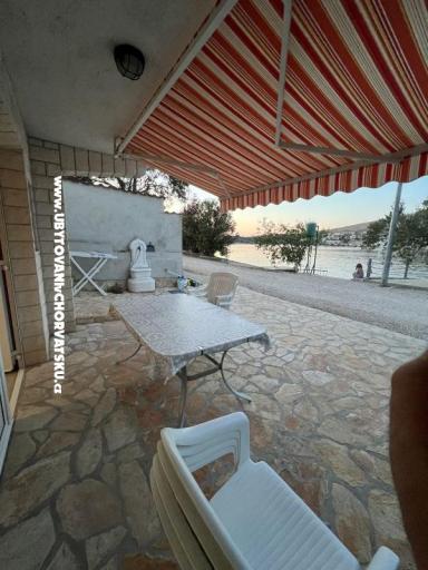 Apartmaji Ena i Lora – foto 18